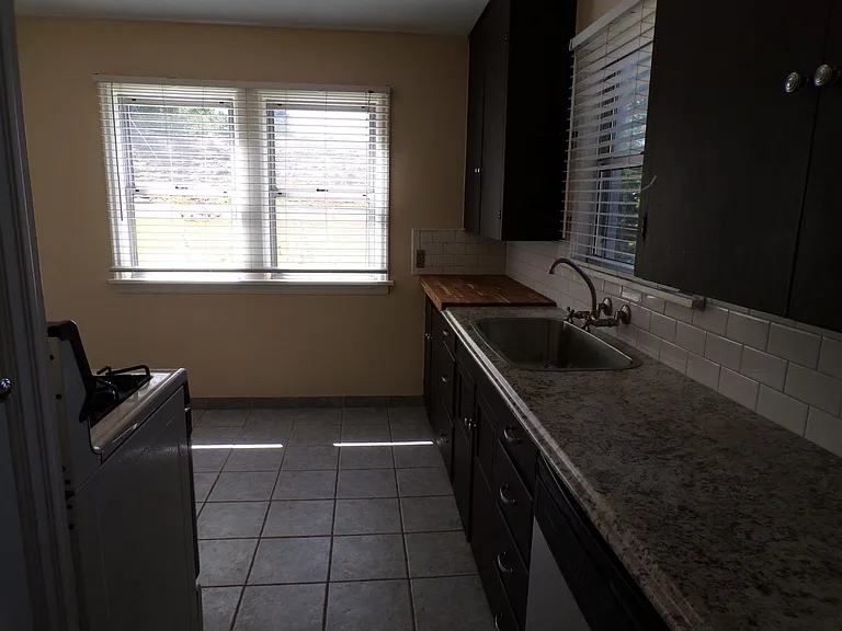 3022 SW Sunset Blvd — Photo 8