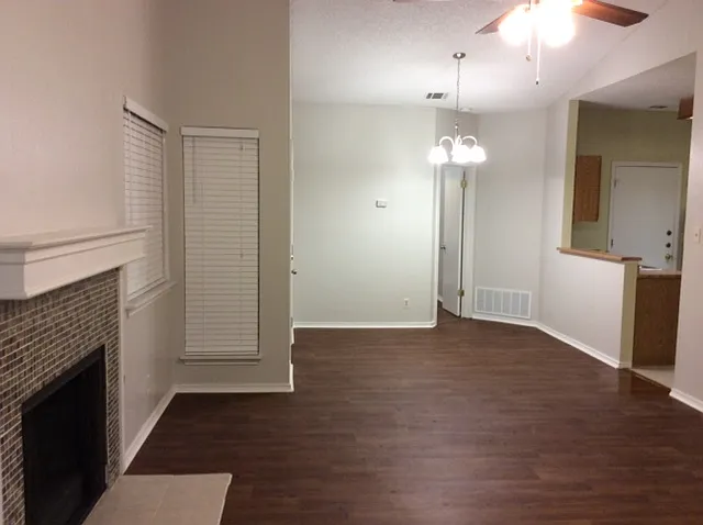 3417 Ridge Country St — Photo 2