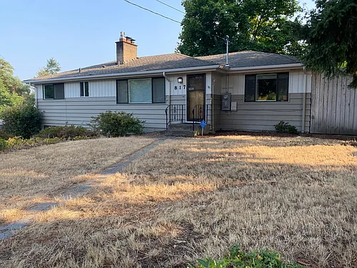 817 S 200th St Photo 1