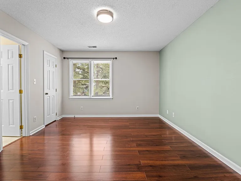 5624 Darrow Dr — Photo 21