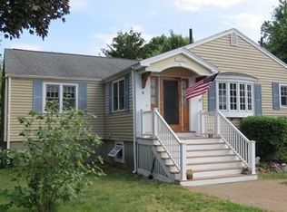 8 Manomet Rd, Woburn, MA 01801