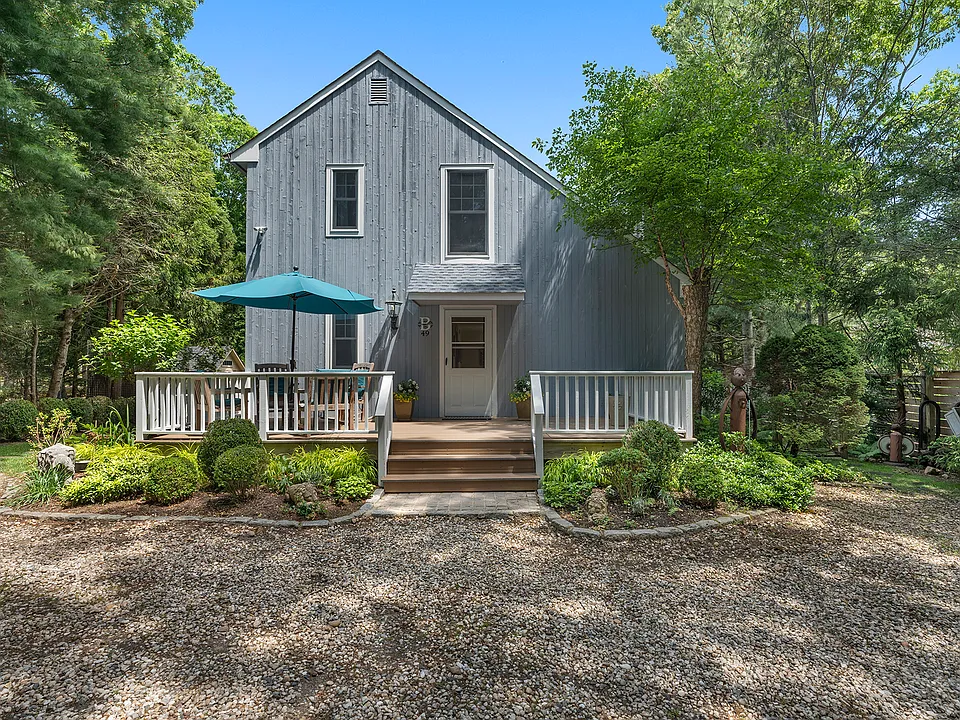49 Wooded Oak Ln