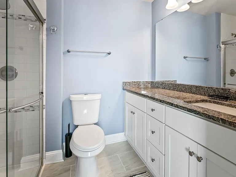 829 Moen Pl — Photo 17