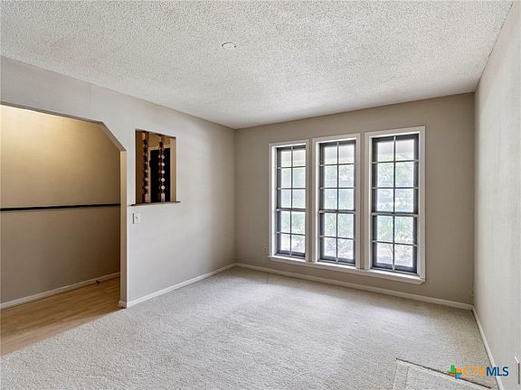 4th image of 108 Fairlane Dr