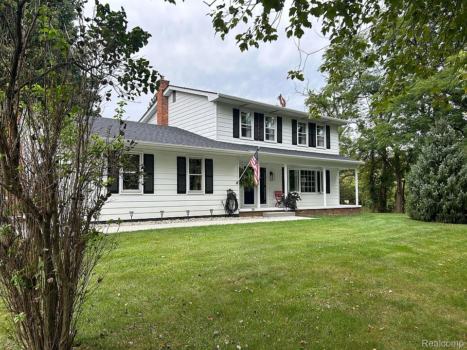 1st image of 59519 Grand River Ave