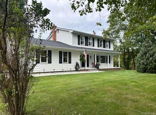 59519 Grand River Ave, New Hudson, MI