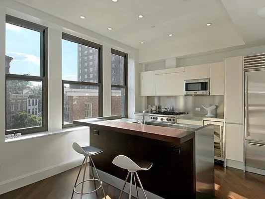 Rented by Sotheby's International Realty | media 17