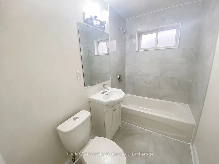 227 Fernwood Cres #MAIN — Photo 15