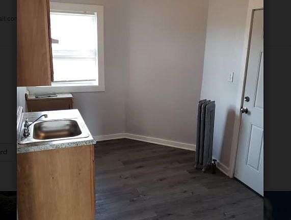 4th image of 6124 S King Dr #206