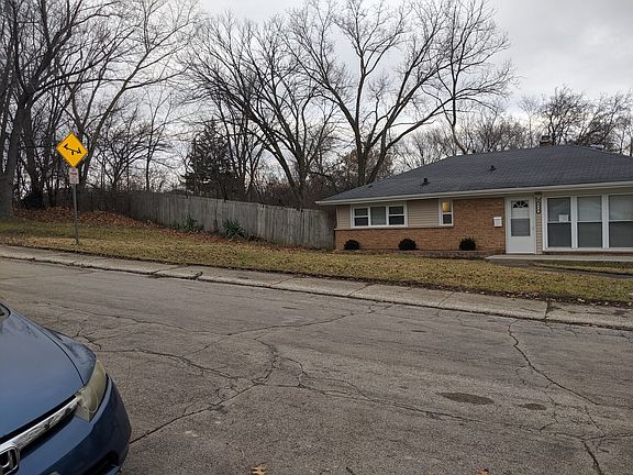 3rd image of 419 Niagara St
