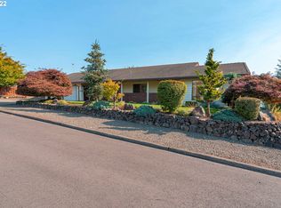 209 NW Brier Ave, Dundee, OR 97115