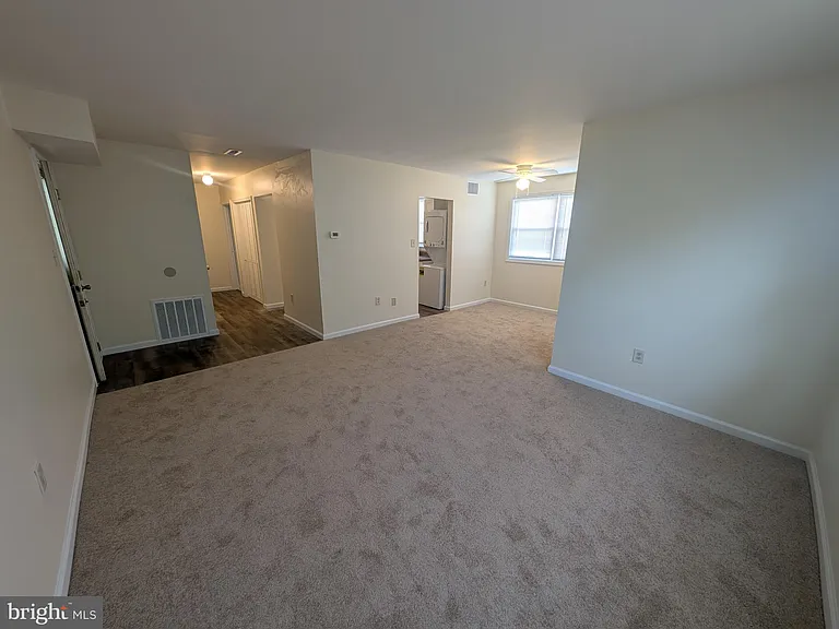 12 Florence Tollgate Pl #4 — Photo 9