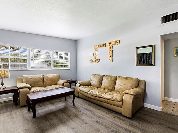 3rd image of 745 Bearcreek Dr