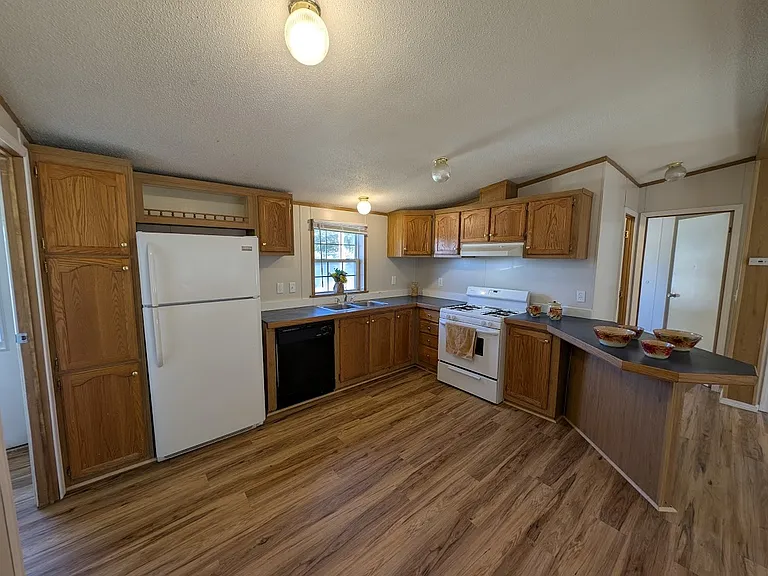 117 Cypress Rd — Photo 12