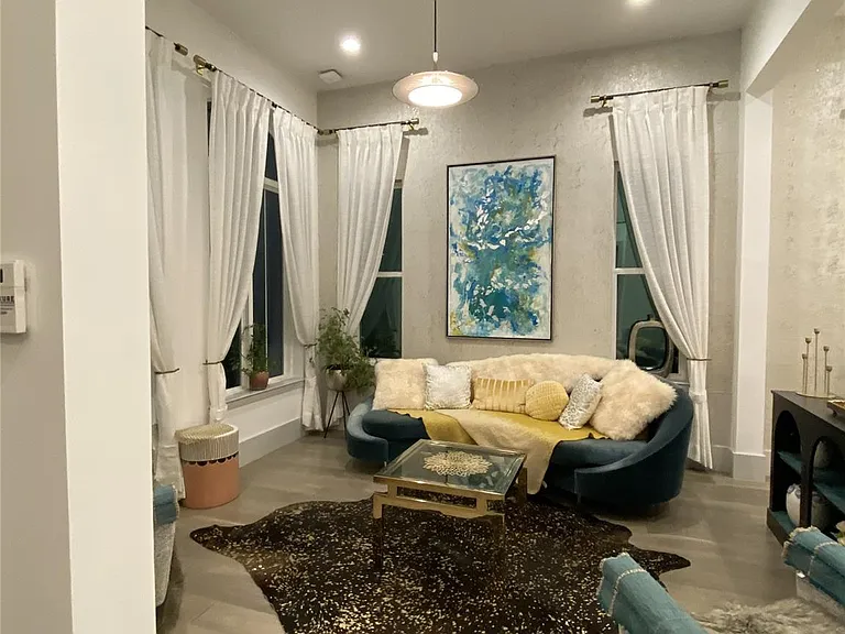 4043 Tartan Ln — Photo 4