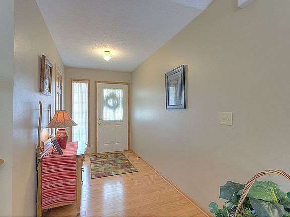 2nd image of 5180 Candelabra Ln