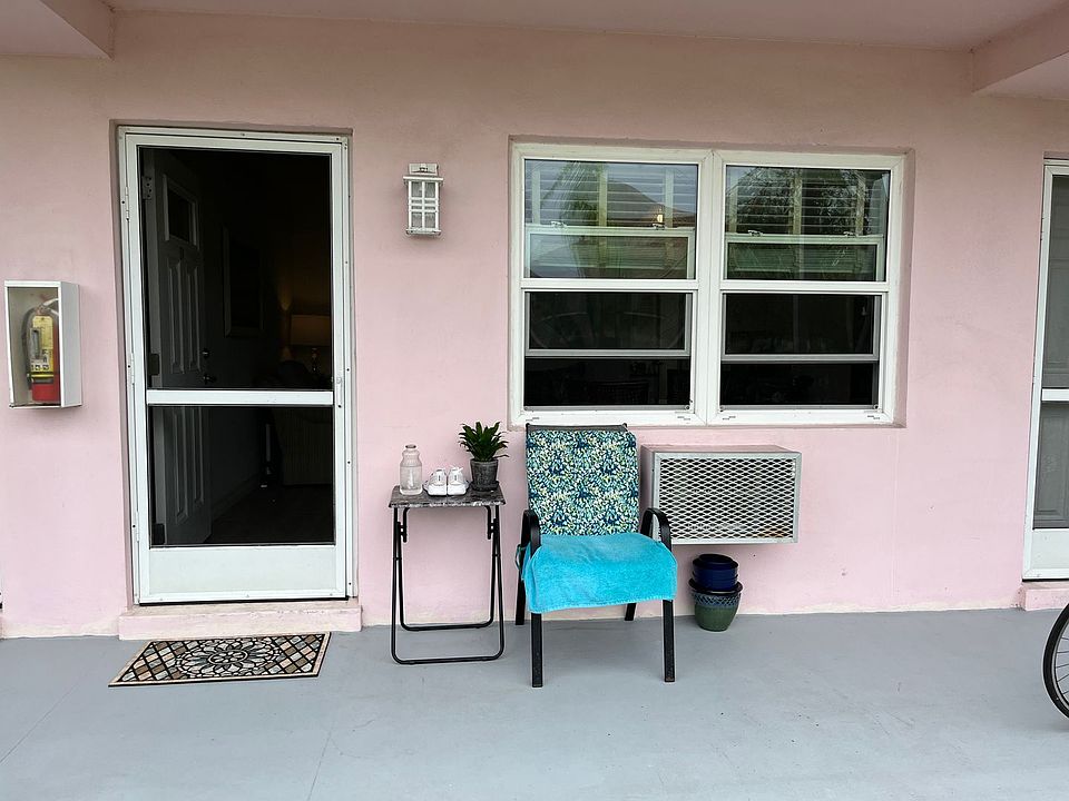 1st image of 190 N Collier Blvd