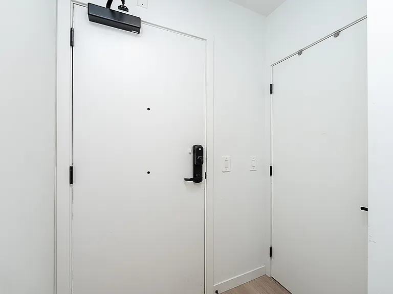 2520 Guelph St #215 — Photo 7