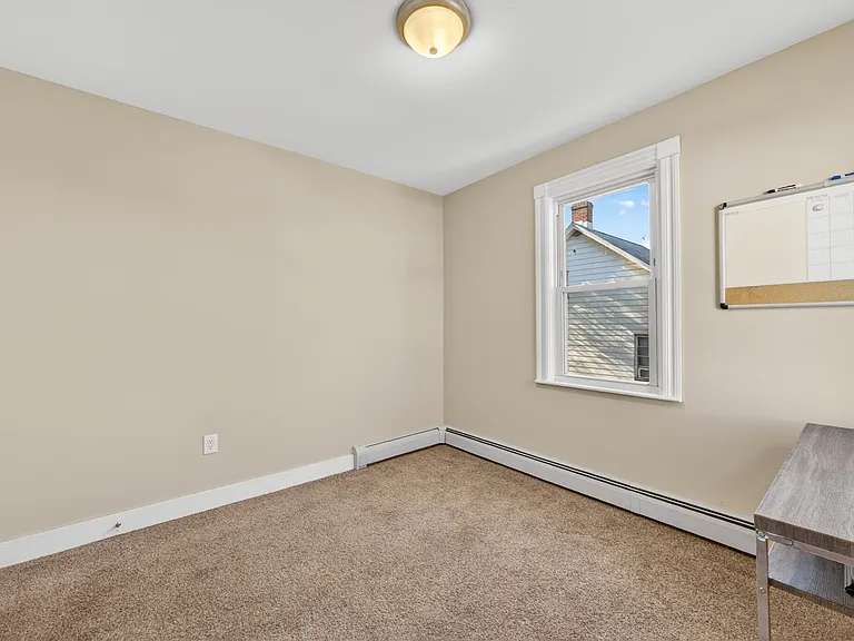 528 Packer St — Photo 12