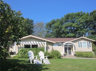 9987 E Grandview Ct, Traverse City, MI 49684