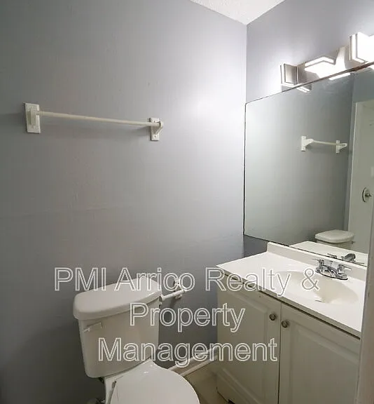 1810 E 143rd Ave #2 — Photo 9