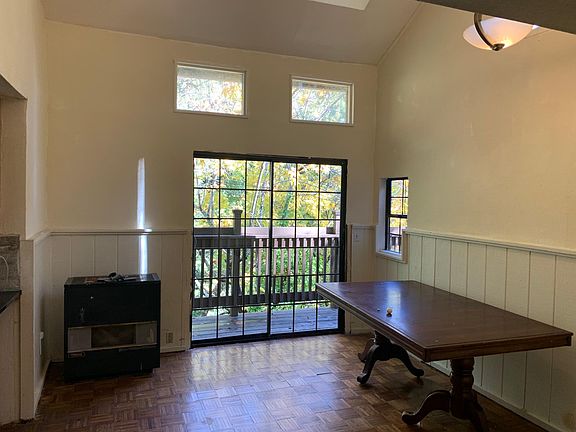 3rd image of 19521 Manzanita Dr