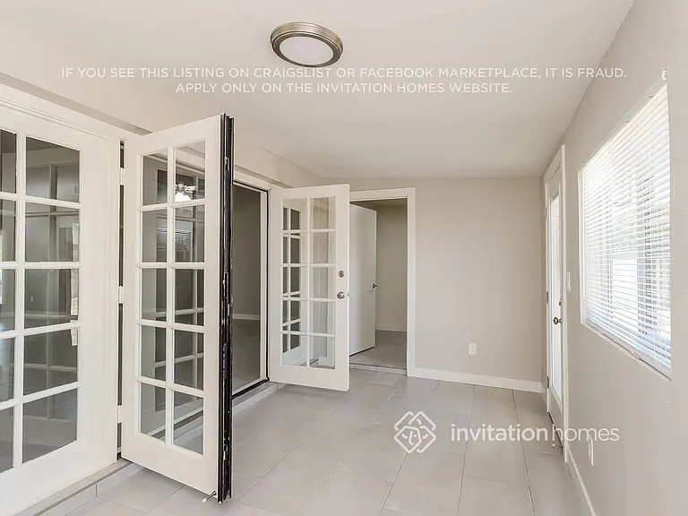 5630 W Hatcher Rd — Photo 15