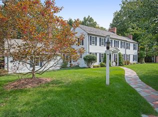 1702 Embury Rd, Kalamazoo, MI 49008