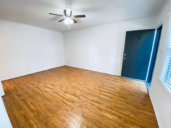 4th image of 11355 Tiara St #5802