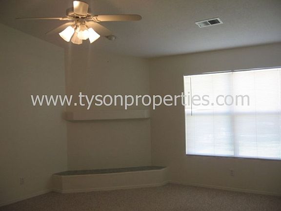 3rd image of 8219 Camino Del Venado NW
