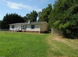 1867 Cherry Grove Rd, Yanceyville, NC 27379