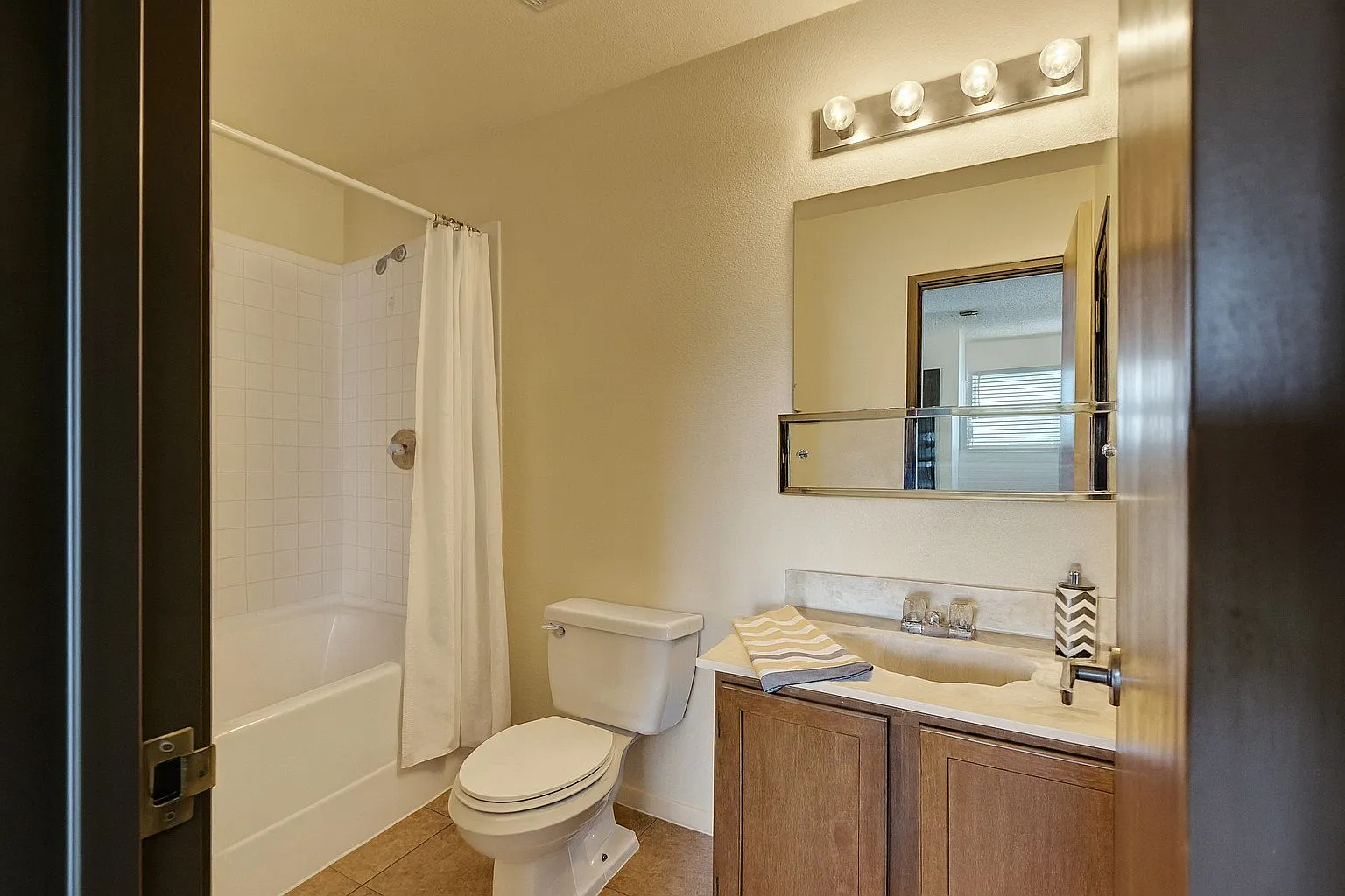 Avanti Townhomes — Photo 3
