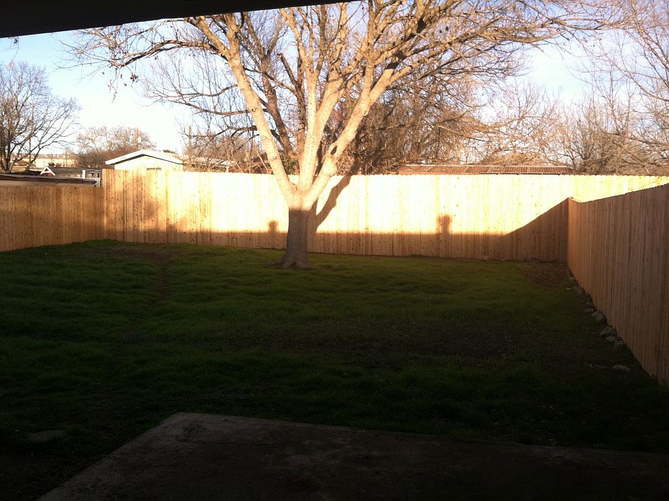 2nd image of 110 Quail Valley Dr