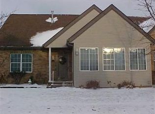 1514 Cambridge Ave SW, North Canton, OH 44709