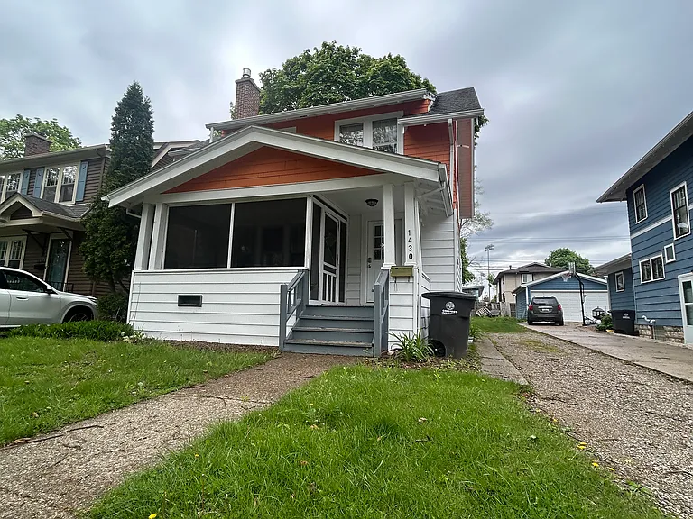 1430 White St — Photo 2
