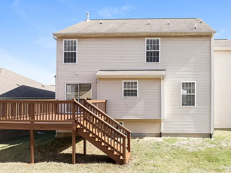 2561 Jordan Ridge Dr — Photo 18