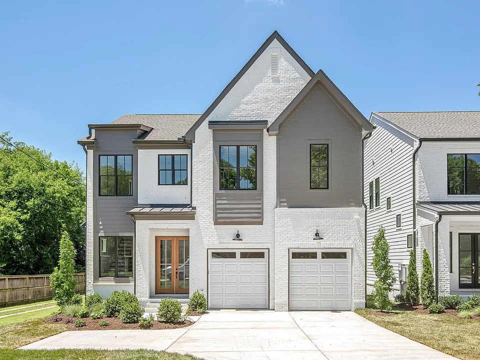 2929B Vaulx Ln