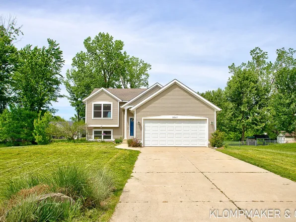 9647 Blair St, Zeeland, MI 49464