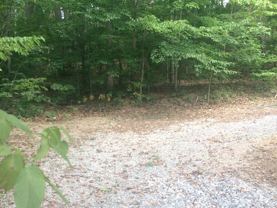 2nd image of 672 Centerville Rd