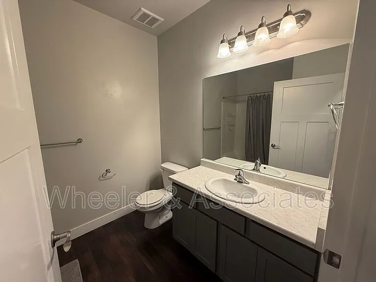 47 W Silver Springs Dr — Photo 5