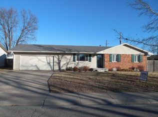 2302 Rambler Rd, Hutchinson, KS 67502