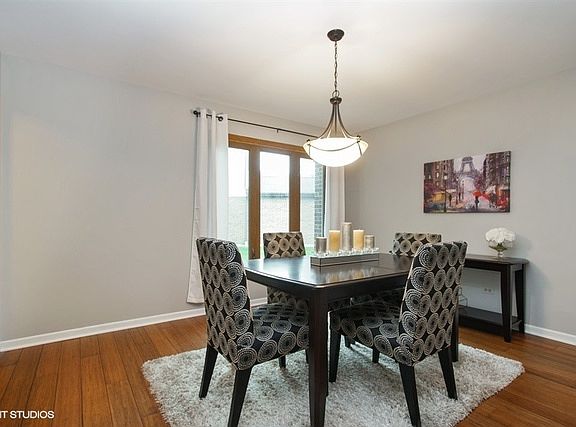 4th image of 2223 Amhurst Ct