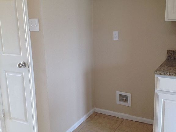5th image of 1102 Eastfield Dr