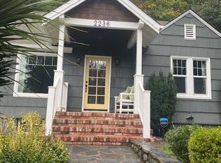 2236 Floral Hill Dr, Eugene, OR 97403