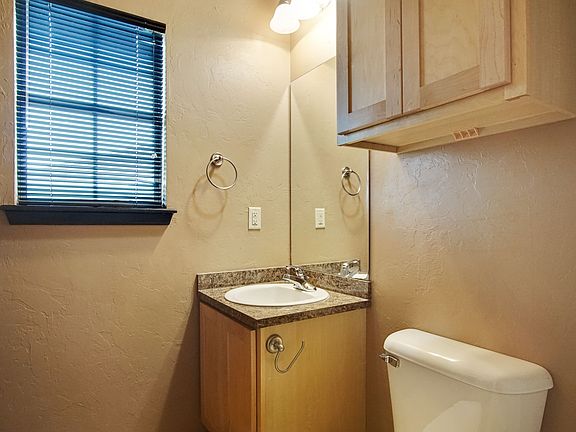 5th image of 204 Chalmette Dr Unit 4