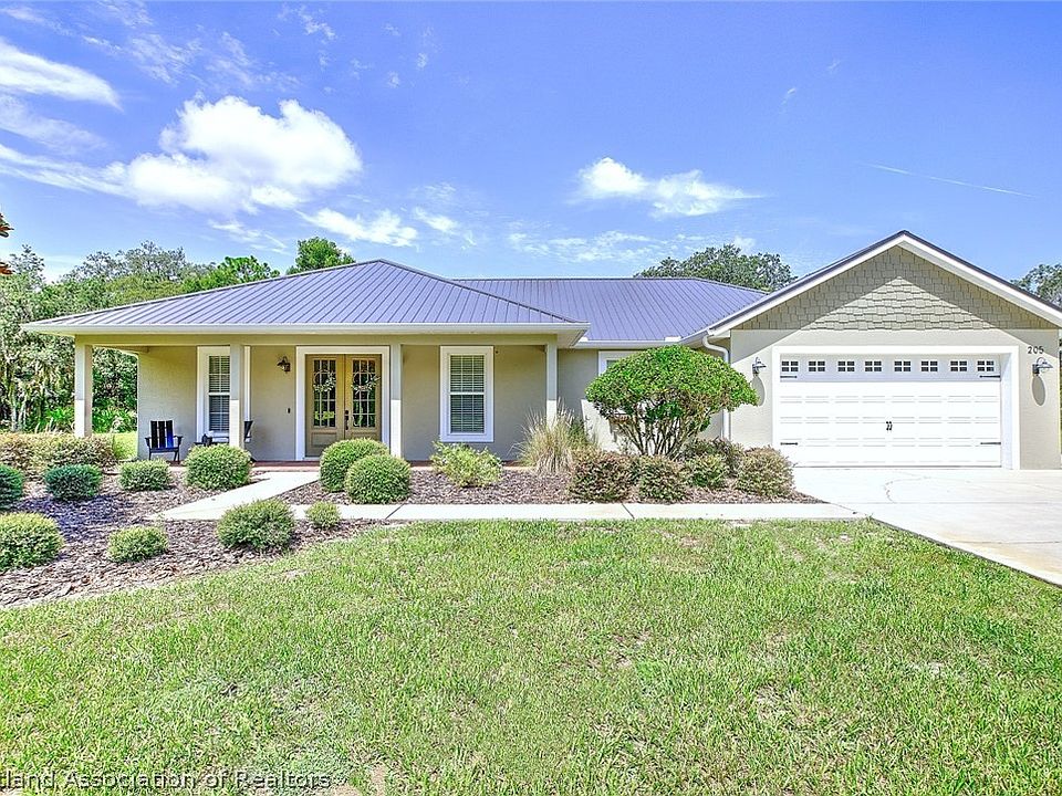 1st image of 205 Bay Blossom Dr