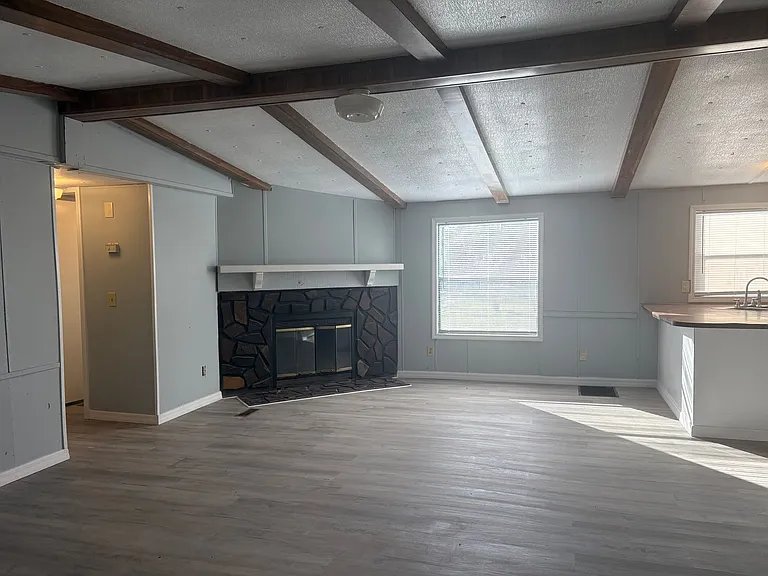 11640 County Road 579 — Photo 4