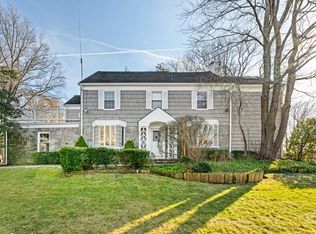 803 Barberry Ln, Woodmere, NY 11598