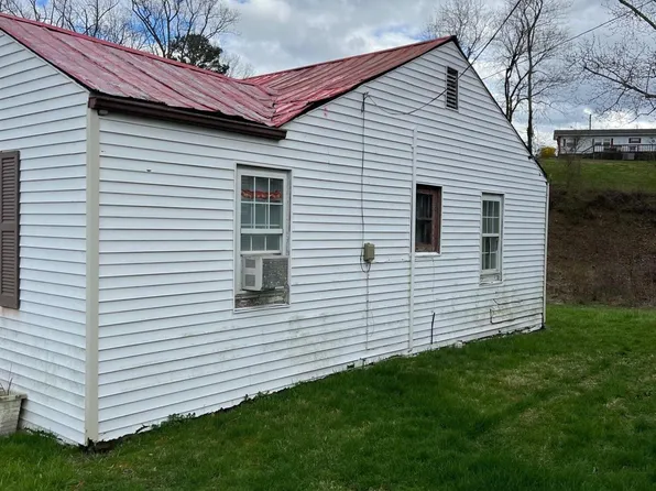 1909 Derting St, Kingsport, TN 37660