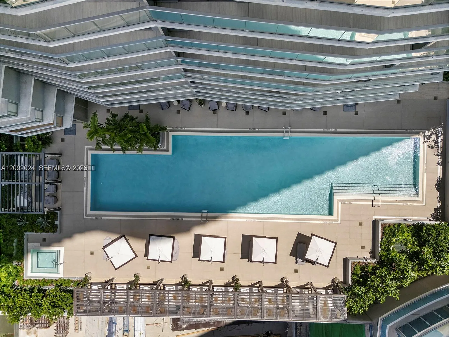 Viceroy Residences — Photo 3